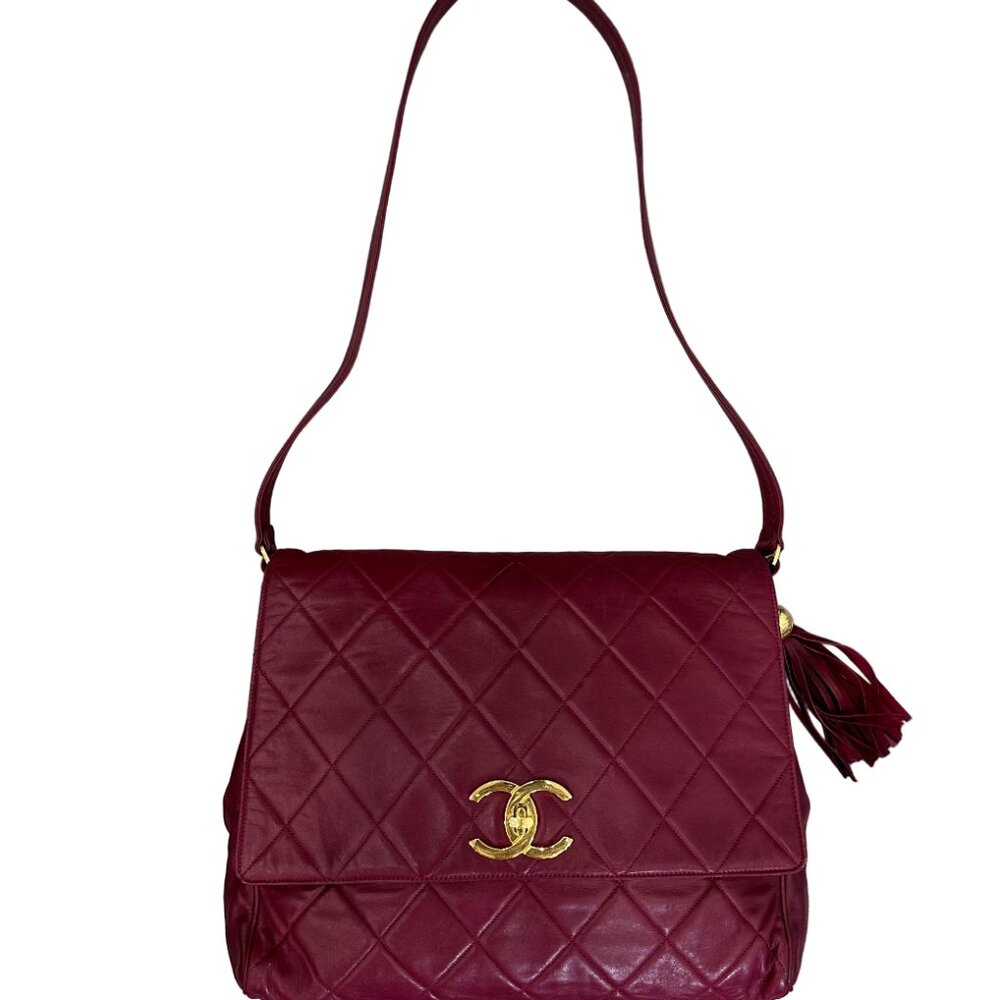 CHANEL Red CC Quilted Lambskin Crossbody/Messenger Bag - Picture 3 of 10